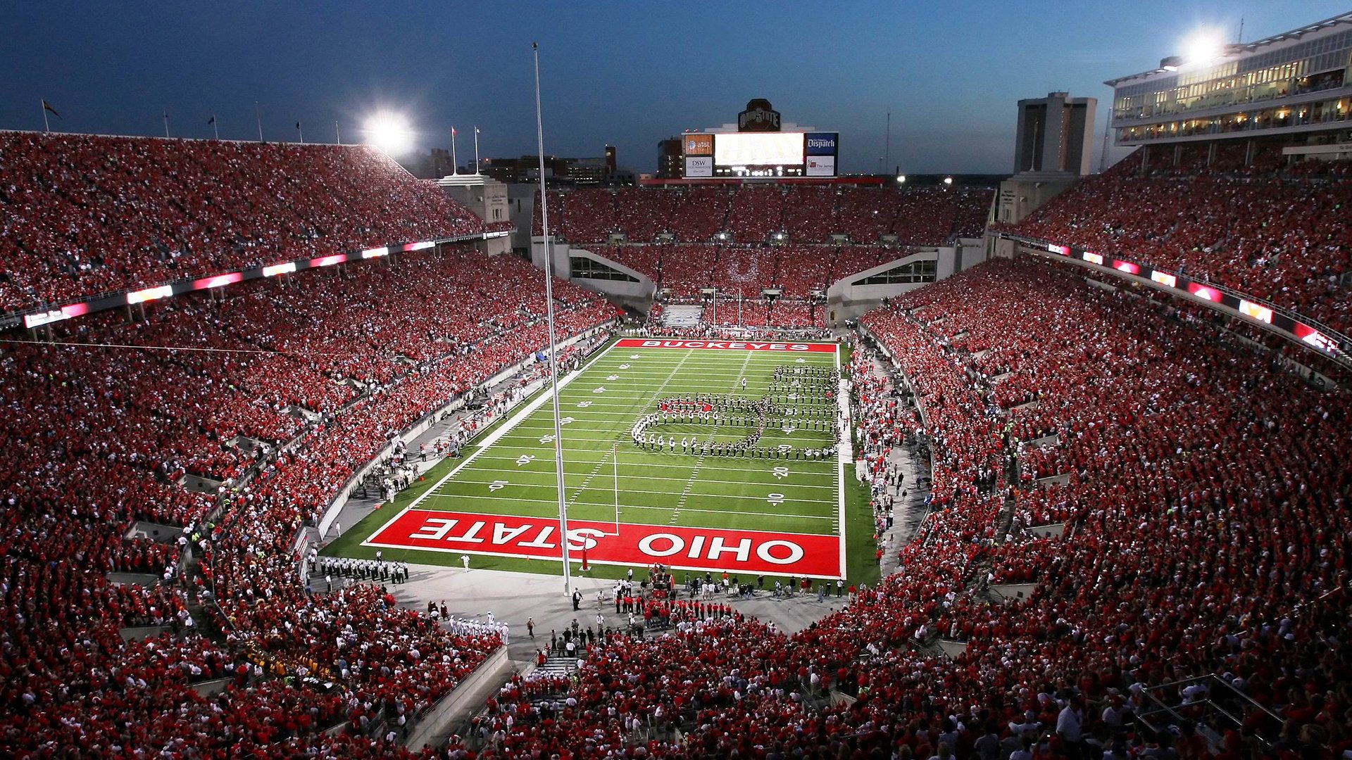 东契奇意外战胜塞尔维亚队，大比分获胜引爆全场！比赛高潮迭起的简单介绍